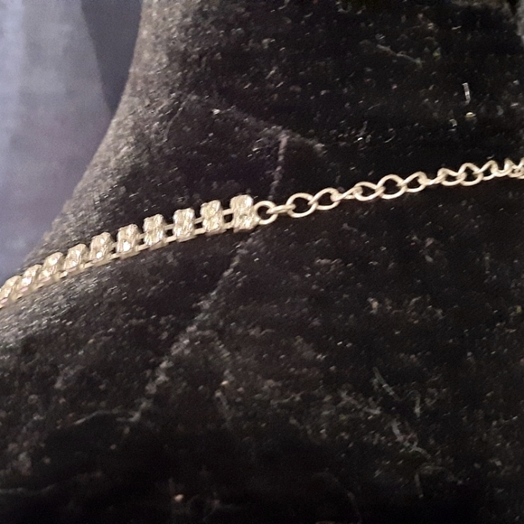 Gorgeous Rhinestone Statement Necklace Graduating Chevron - Picture 11 of 14